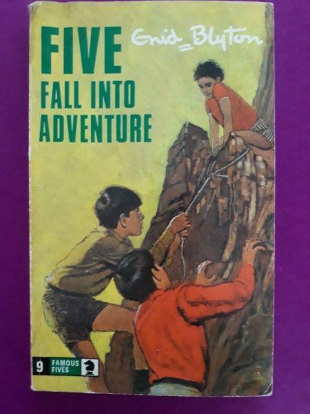 Five Fall Into Adventure - Enid Blyton - Famous Five #9