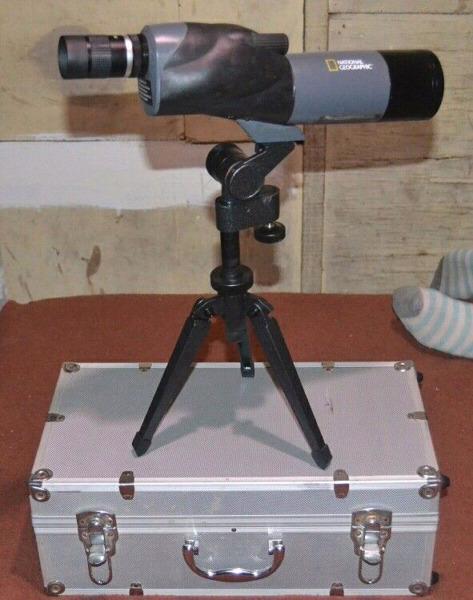 National Geographic Spotting Scope with Metal Case and Accessories
