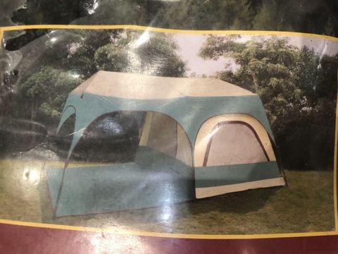 Camp Master Lagoona Tent