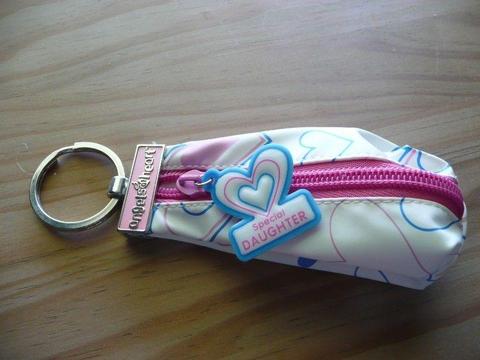 ANGELS HEART: "SPECIAL DAUGHTER" KEY RING AND PURSE SET