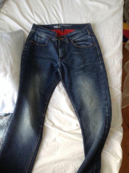 Re jeans size 28 waist