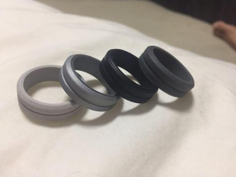 Men’s grey silicon ring set