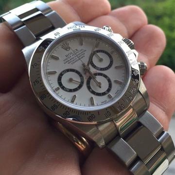 WANTED ROLEX DAYTONA white or black dial