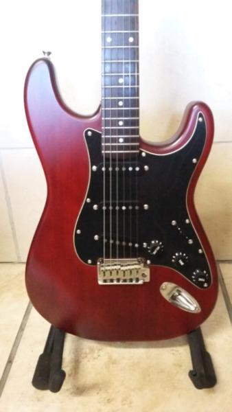 Fender Squier Deluxe series Satin Trans Stratocaster SSS WT See PICS!