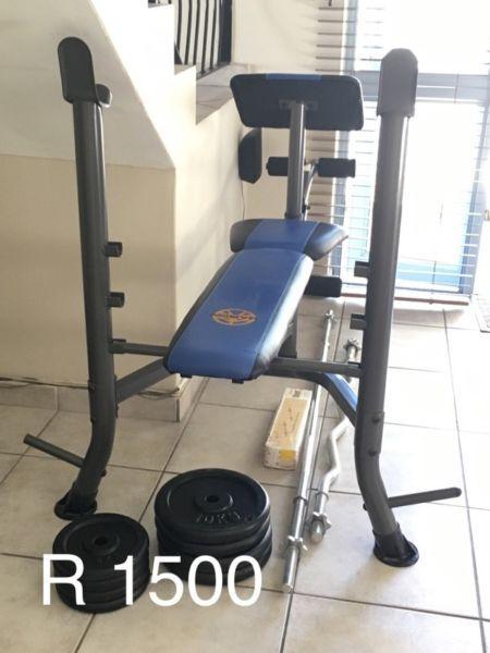 Weight lifting bench