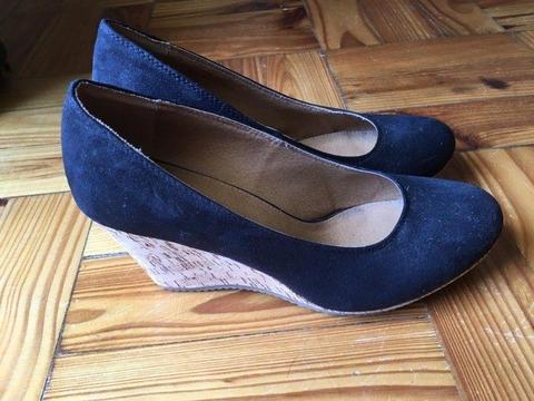 Black wedge heels, size: 41