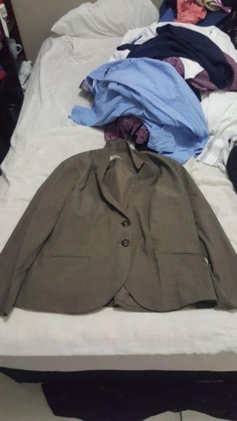 Donna claire jacket size 26 R20