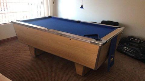 Union Billiards Pool Table