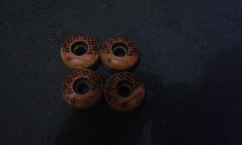 Boogaloos skateboard wheels