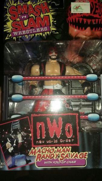 WWE/WCW NWO WOLFPACK MACHO MAN RANDY SAVAGE VERY RARE ORIGINAL NWO FIGURE IN BOX MOC!WRESTLING!CHAIR