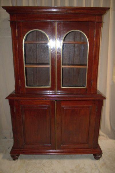 Victorian Mahogany Bookshelf/Cupboard - R7,950.00