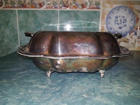 VINTAGE SILVER PLATED CASSEROL DISH R1100