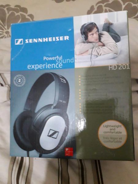 Sennheiser HD201 Headphones