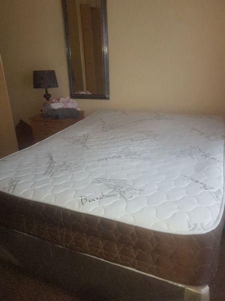 Double bed for 1800