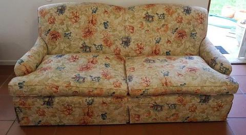Vintage Floral Couch set
