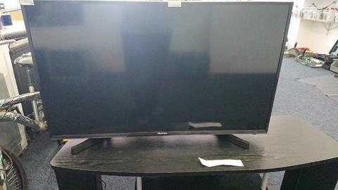 Hisense 40 inch LED Tv with remote and box.Very good condition.R3500.0842565986