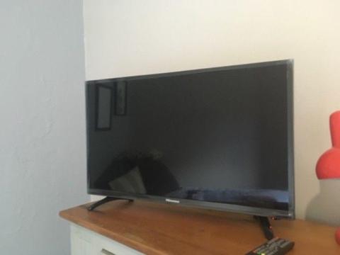 32 inch Hisense Flat screen TV