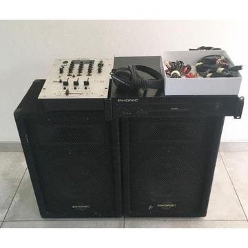 Reasonable offers accepting PHONIC house amplifier, mixer speakers!l all cables included
