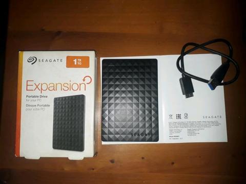 1 TB Expansion Seagate Hardrive