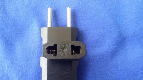 BRAND NEW USA Twin Flat Plug Socket to Twin Pin Euro Plug Adapters