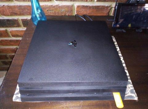 Ps4 pro for sale in excellent ondition with 1 Remote and 1 game Horizon zero dawn