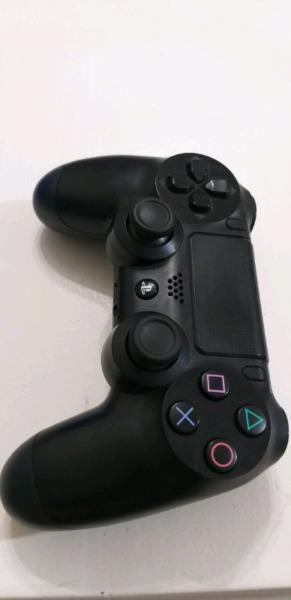 Ps4 controller and games