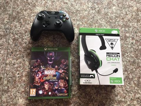Xbox one controller, game and headset