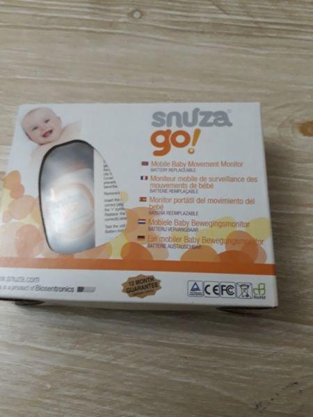 SNUZA / GO mobile movement Baby monitor. Clips on diaper