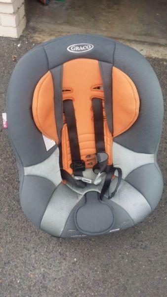 GRACO CAR SEAT With Base Unit