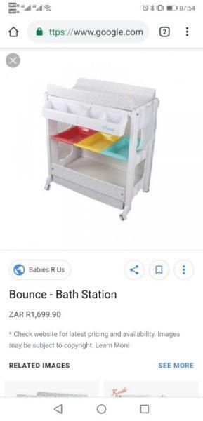 Bounce baby bath station