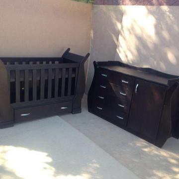 Baby Cot and Compactum-R 5499,00 Sur 07