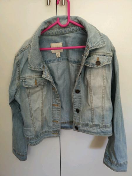Girls denim jackets x3. R100 each