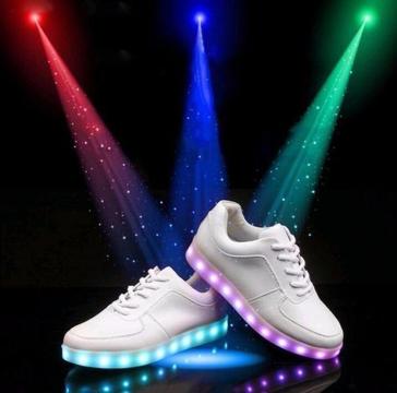 KIDS LED LIGHT UP SHOES @R400