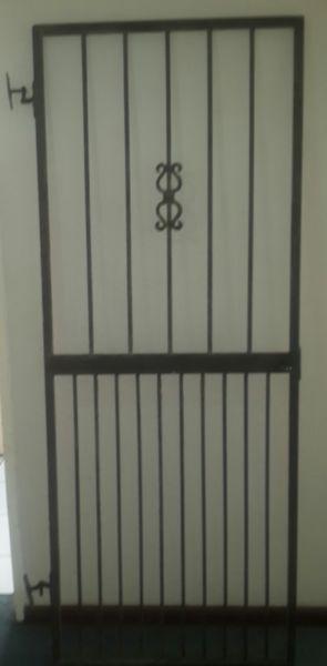 Security Gate (1970 X 800) mm. Heavy metal (20kg gate) Complete with hinges & lock with x2 Keys