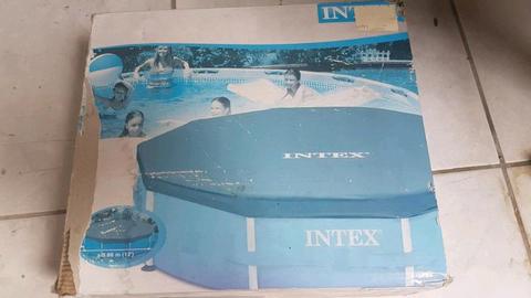 Intex round metal framed pool cover