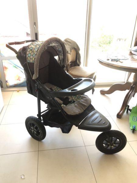 Heavy duty pram/stroller, tyres - great for all road surfaces