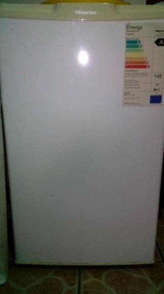 Hisense bar fridge/freezer