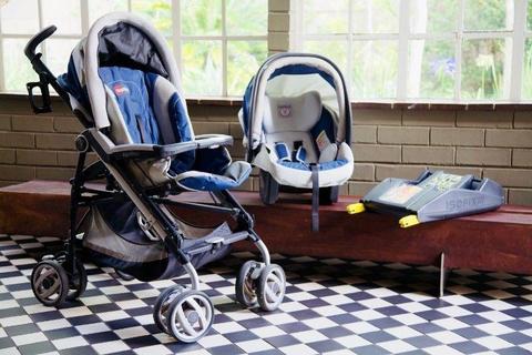 Peg Perego Pliko P3 travel system with Isofix base