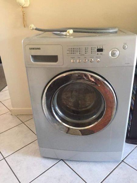 Samsung front loader washing machine in good condition