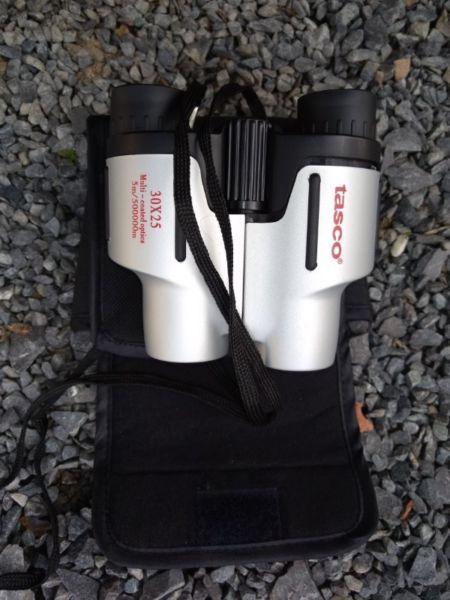 Binoculars - Ad posted by djeverondee19