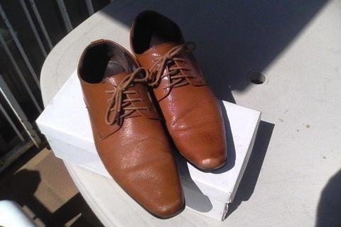 Shoes Formal Light Brown size 10(9RSA). Brand HUAJI. Bargain Price