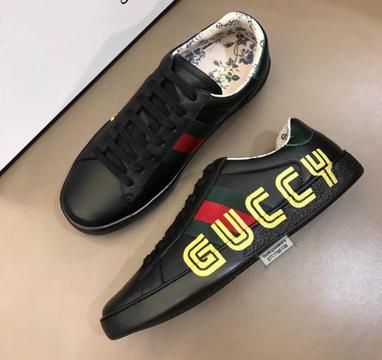 Guccy Sneakers
