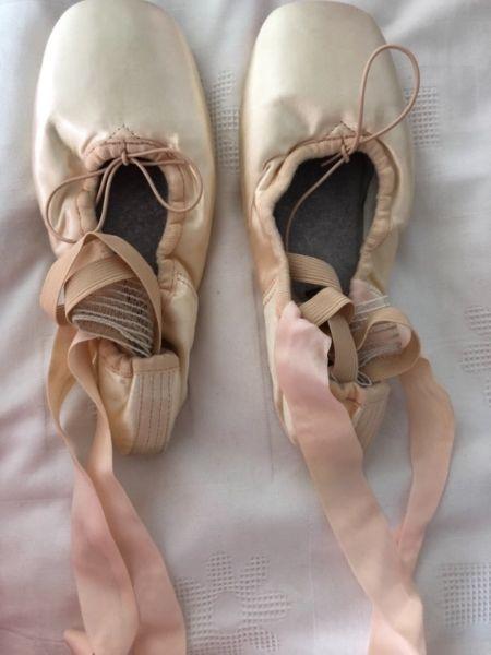 Sansha Ballet pointe shoes