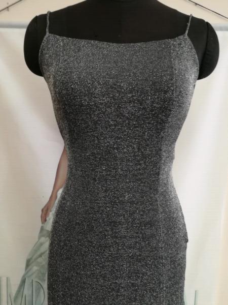 SLIMFIT DRESSES FOR SALE R550