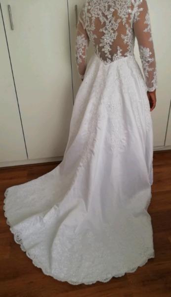 Wedding dress