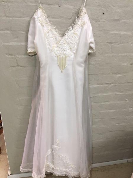Wedding Dress ( size 38 )