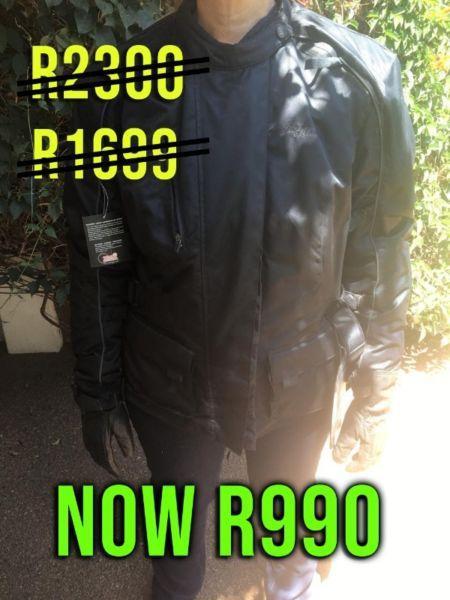 Brand new Female reflective biker jacket worth 2000 rand