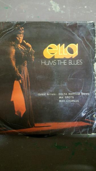 Ella Fitzgerald - Ella Hums the Blues