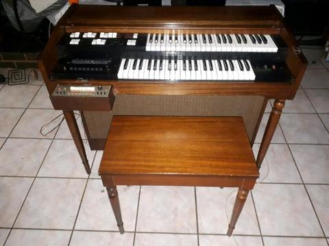 Lowrey organ For sale