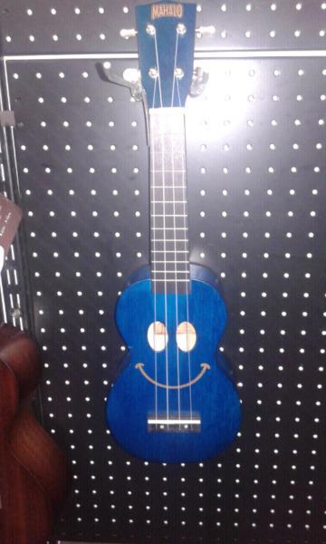 Mahalo smiley soprano ukulele